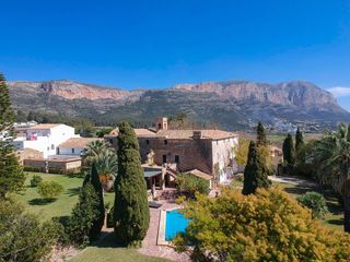 Casale in Jesús Pobre. Finca histórica en el corazón de jesús pobre con piscina y vista