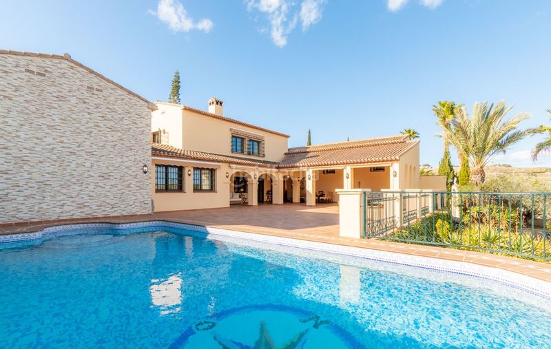 Foto 5ae76928-4be3-4362-a848-56f006397b5a. Xalet amb aparcament piscina a Benissa pueblo Benissa