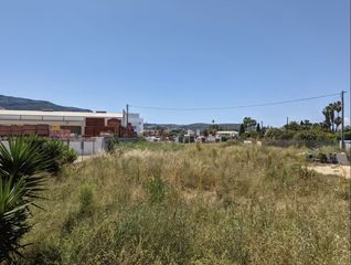 Finca rústica en Centro Urbano. Parcela en dénia con vistas al montgó cerca del centro