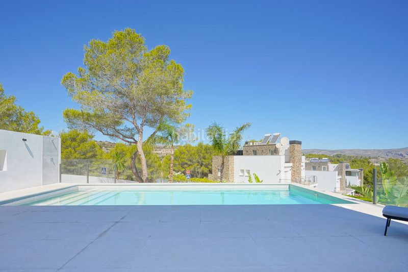 Foto 15487824-850a-47e8-a156-8df2ed42a544. Xalet amb calefacció aparcament piscina a Casco Urbano Moraira