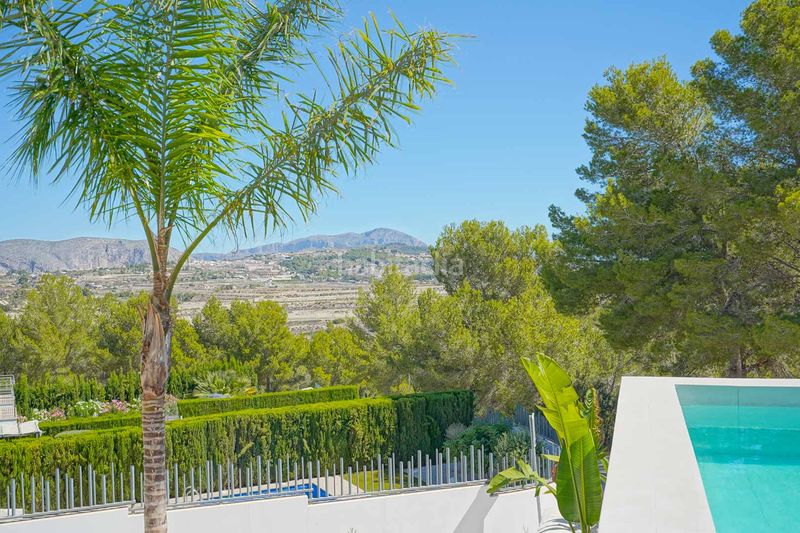 Foto f7b6f537-8d05-4adc-844c-5eaa4648f09f. Xalet amb calefacció aparcament piscina a Casco Urbano Moraira