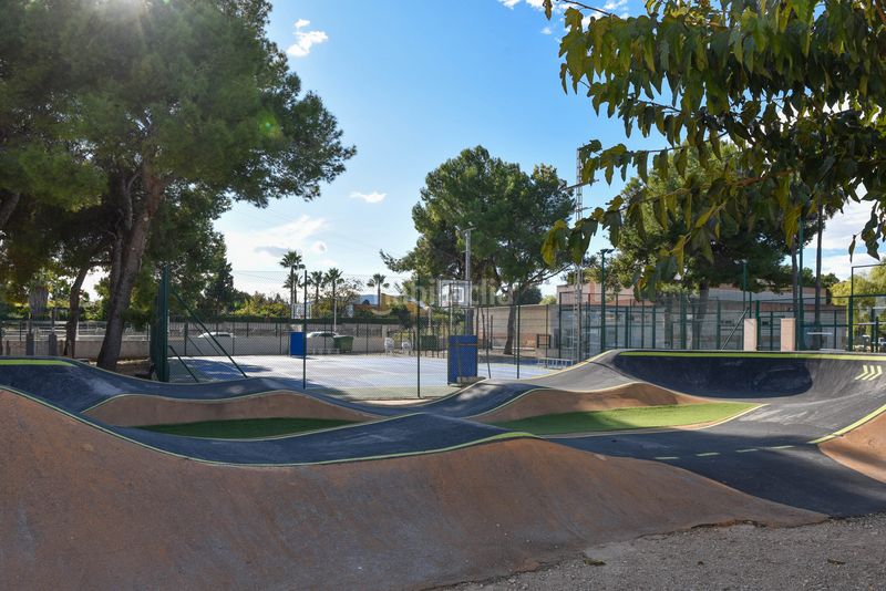 Foto 0fa51e9b-d43d-449c-8fb5-eeb6738fcd7e. Duplex con piscina in Poblets (els)