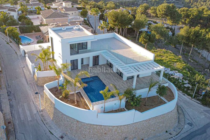 Foto 3c783b9d-1fff-46d9-a5b9-43dc3eddf19d. Xalet amb aparcament piscina a Casco Urbano Moraira