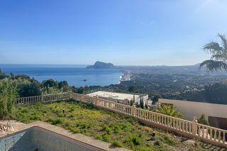 Xalet a Altea Ciudad. Villa moderna con vistas al mar en altea hills