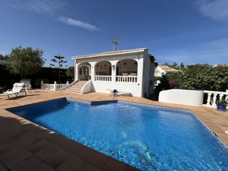 Chalet en Cap Martí - El Tossalet - Pinomar. Villa de 3 dormitorios en venta en jávea, orientación sur