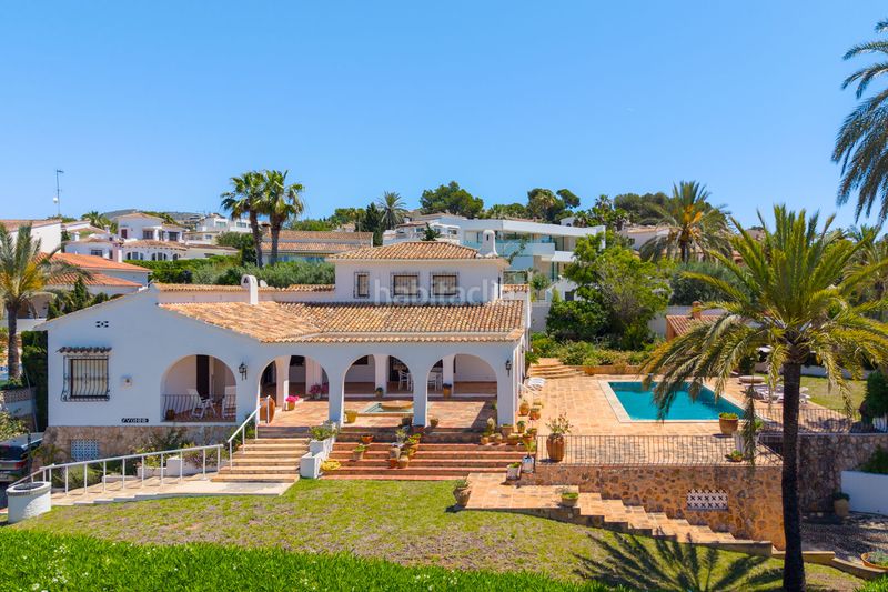 Foto ceaf2825-d2b0-40cb-8030-2a4dab865e36. Xalet amb calefacció aparcament piscina a El Portet-Pla del Mar Moraira