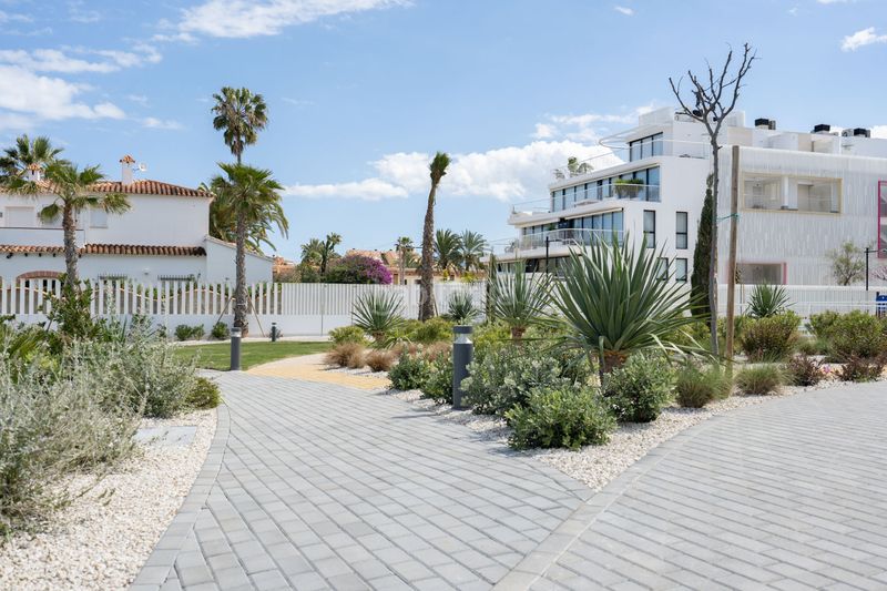 Foto f03a640c-f12b-47d6-8c40-cf1a697274b6. Apartament a Centro Urbano Dénia