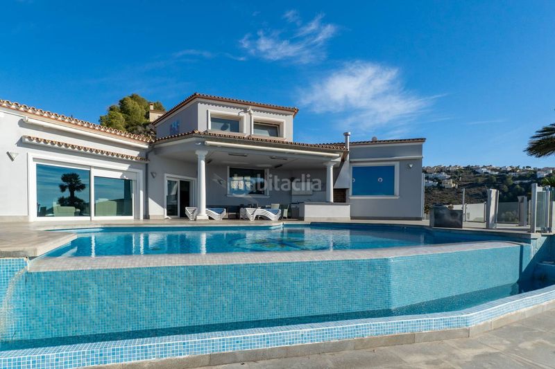 Foto 3caca9fd-b04a-497d-99a3-7d2e6a57285f. Xalet amb aparcament piscina a Paichi Moraira