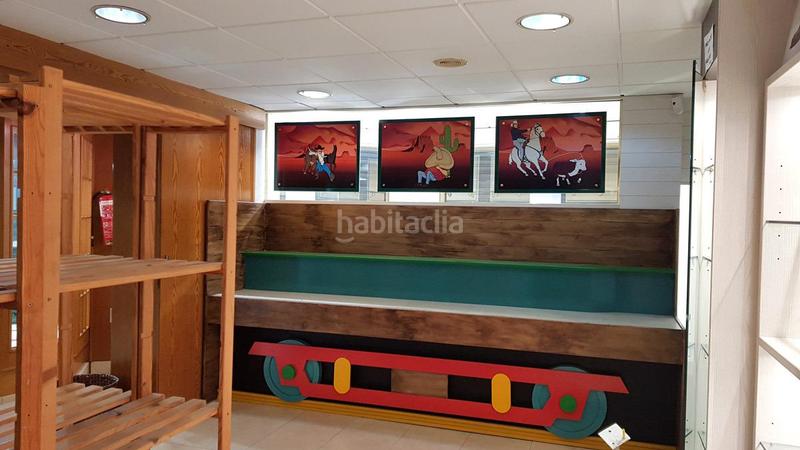 Foto f9cd0ca2-cb84-4724-a346-97d49649c8f7. Local comercial  magnífico xamflán en b. Poble Sec en Igualada