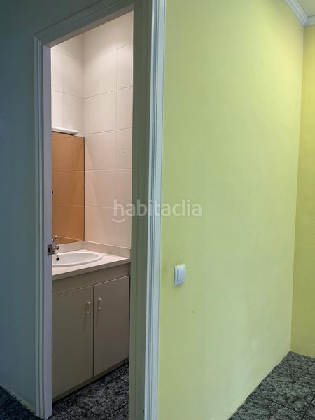 Foto 574c2bbf-b872-4bb0-88f0-5f0797ff88e4. Alquiler local comercial  al b. set camíns en Igualada