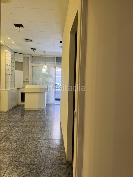 Foto 9d68ba61-7f96-4a63-9acd-054d3bc24893. Alquiler local comercial  al b. set camíns en Igualada