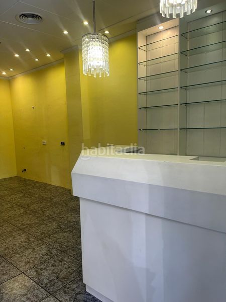 Foto cba1f350-1633-4e6a-8abe-7f25c4a54b94. Alquiler local comercial  al b. set camíns en Igualada