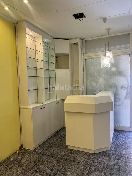 Foto d09cd755-f8b2-4d2a-a84b-18431bf2e2c7. Alquiler local comercial  al b. set camíns en Igualada