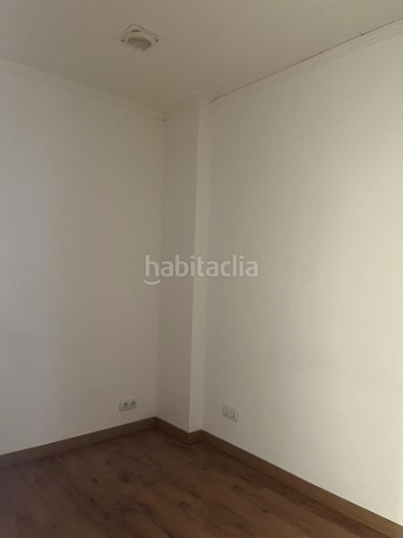 Foto df0d741e-697f-4036-9cfa-315c3c12872f. Alquiler local comercial  al b. set camíns en Igualada