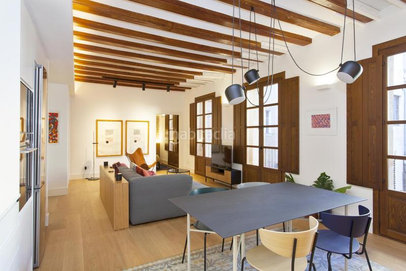 Foto 49460ddb-b731-4384-a490-3b6bc3d56cf3. Piso en carrer dels banys nous 14 totalmente reformado 93 m2!! en Barcelona