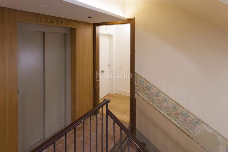 Foto 5b506a87-3d3e-4d72-8971-01779348aacc. Piso en carrer dels banys nous 14 totalmente reformado 93 m2!! en Barcelona