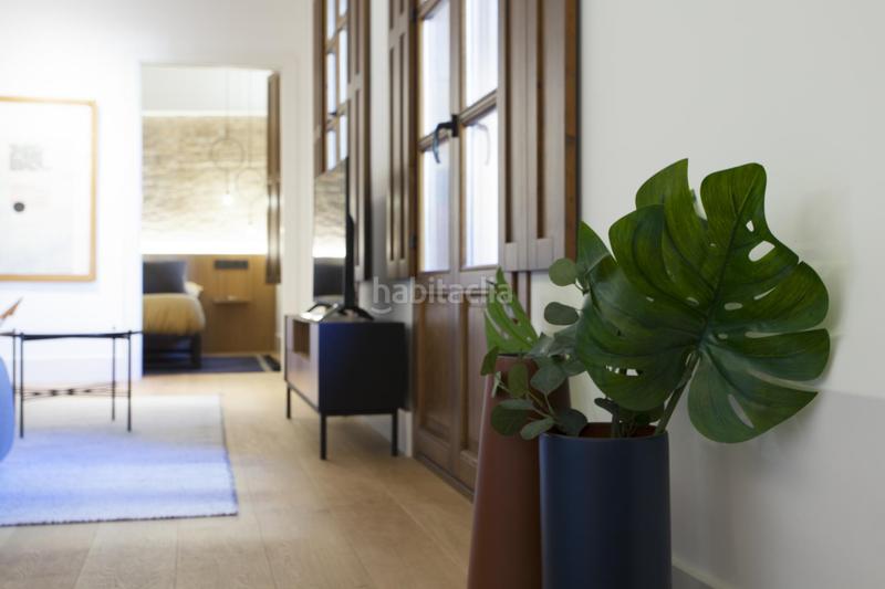 Foto 8c8e8359-a6c4-4791-880c-897b79a7a137. Piso en carrer dels banys nous 14 totalmente reformado 93 m2!! en Barcelona