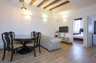 Appartamento in Carrer de sant rafael 8. Encantadora vivienda en barcelona!!