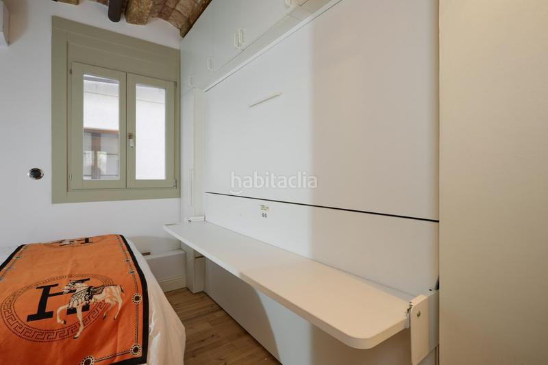 Foto aa83b4d7-c639-410f-ac16-14d453274b31. Pis a la rambla 54 a Gòtic Barcelona