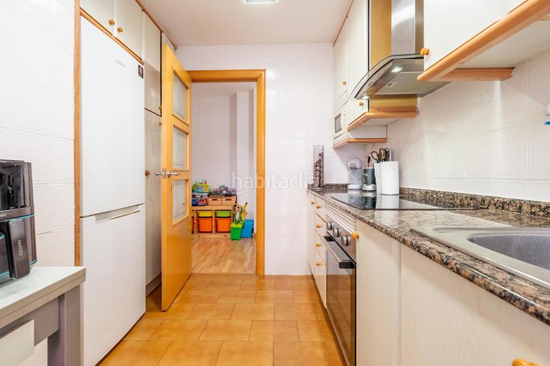 Foto 14d7e459-401e-4226-bd6a-c4a4ba5e9e26. Piso una ubicación con todo al alcance!! en Prosperitat Barcelona