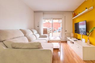 Appartement  Avinguda meridiana 557. Una ubicación con todo al alcance!!