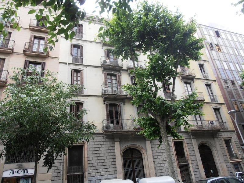 Foto c065e775-2459-4917-b359-37a75880efe4. Alquiler piso disponible a partir de enero!! en Dreta de l´Eixample Barcelona