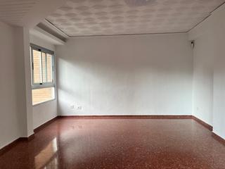 Alquiler Piso en Zona Avenida al Vedat. Piso en alquiler  junto al metro avenida