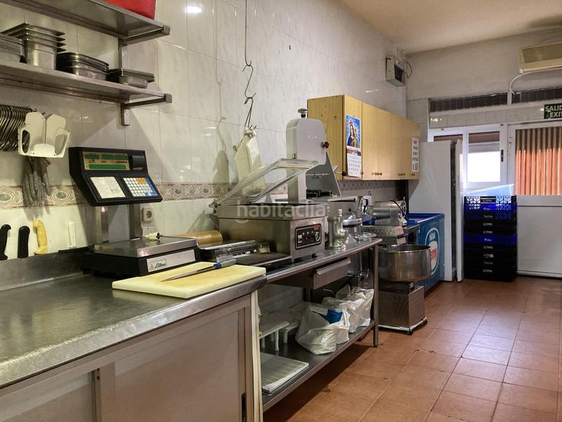 Foto fa8511d7-f8b3-43b5-b2bc-ec4b7c64fcce. Alquiler local comercial alquiler de negocio de carniceria con traspaso . en Torrent