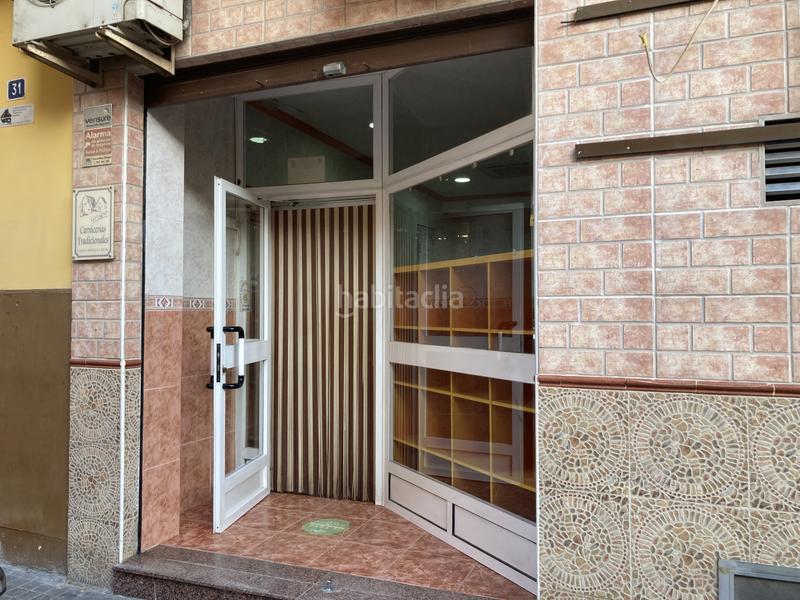 Foto fee2c4e9-a026-424c-aac4-87dc40472420. Lloguer local comercial a Poble Nou Torrent