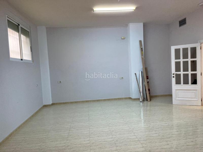 Foto b31f6971-080b-4d36-9f9d-3c3aa44f5fe3. Affitto locale commerciale in Zona Avenida al Vedat Torrent