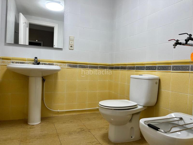 Foto 749462ac-6d09-48d4-b159-327968f49f1a. Location local commercial dans Zona Avenida al Vedat Torrent