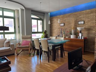 Maison jumelée à Centro - Casco Antiguo. Casa  independiente en venta entre medianeras en torrent centro