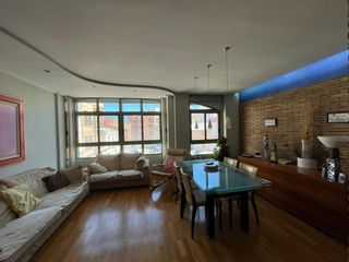 Casa adossada a Centro - Casco Antiguo. Casa  independiente en venta entre medianeras en torrent centro