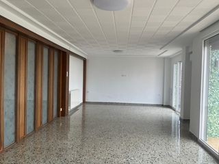 Affitto Appartamento  Torrent - avenida al vedat. Descubra este magnífico piso en el corazón de torrent nos compla