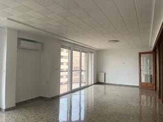 Lloguer Pis  Torrent - avenida al vedat. Descubra este magnífico piso en el corazón de torrent nos compla
