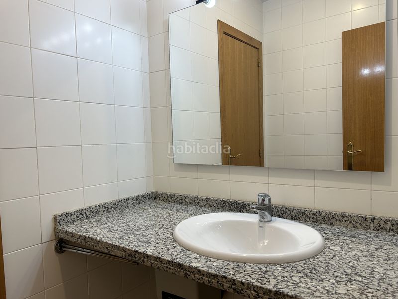 Foto 1ab1ba08-f332-4cc5-81f1-bdb908dad85a. Oficina en Torrent - cl professor idilio gimeno 6 despacho oficina en venta , zona metro avinguda en Torrent