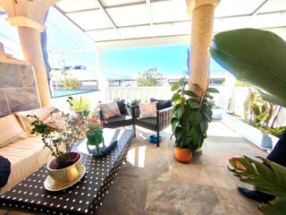 Semi detached house in Carrer juan sebastián elcano 122. Casas para vivirlas inmobiliaria les presenta esta maravillosa v