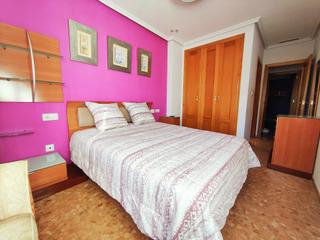 Pis  Carrer caritat. Vivienda en planta baja a pocos minutos del centro y de la playa