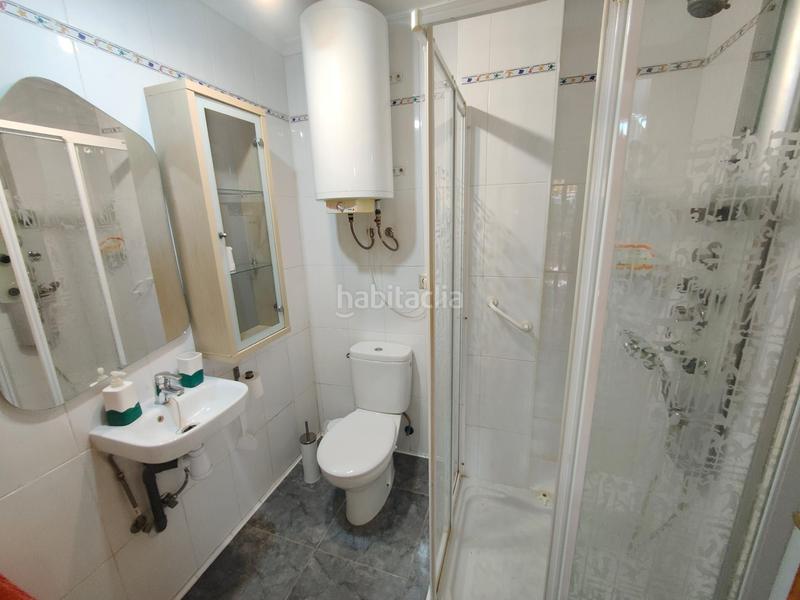 Foto 693516b1-6f44-42da-8ffd-98c07bec96d4. Alquiler chalet en n/a vivienda en esquina con enorme terraza para disfrutar de de nuestro clima mediterráneo a 150 metros de la playa y pocas calles del en Santa Pola