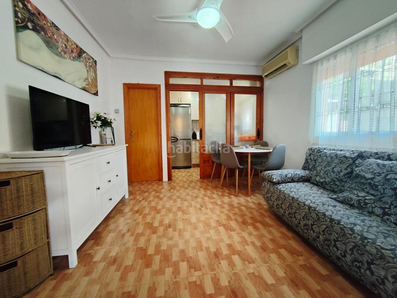 Foto c3c8a7d7-121a-4b99-832e-0b29269cd1ce. Alquiler chalet en n/a vivienda en esquina con enorme terraza para disfrutar de de nuestro clima mediterráneo a 150 metros de la playa y pocas calles del en Santa Pola