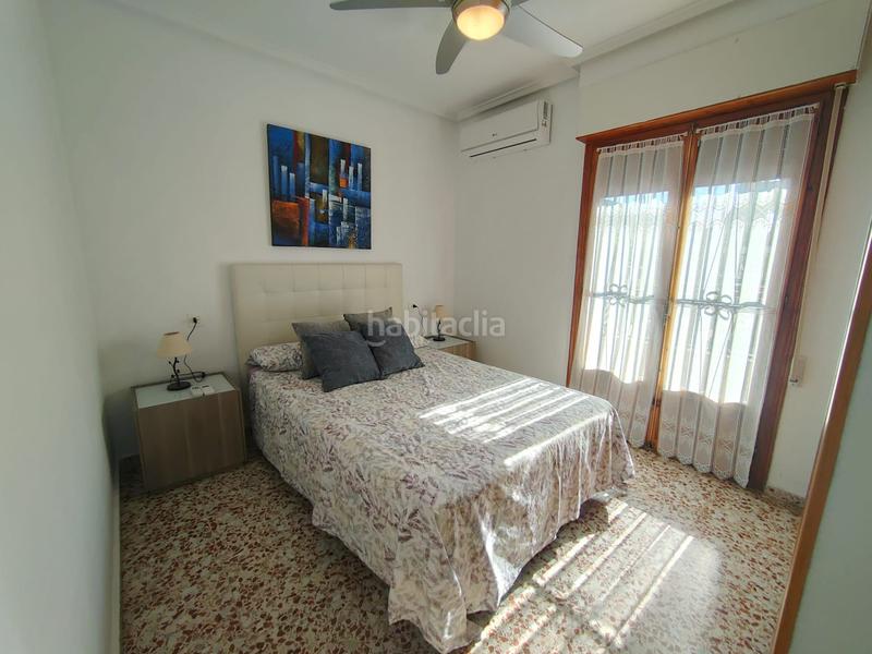 Foto d1ae15a8-1f91-4a74-a84c-1157cb43fbe1. Alquiler chalet en n/a vivienda en esquina con enorme terraza para disfrutar de de nuestro clima mediterráneo a 150 metros de la playa y pocas calles del en Santa Pola