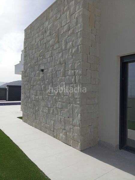 Foto 0a26f6de-37cc-497c-9f85-6312397c3da7. Xalet amb calefacció aparcament piscina a balcón de Finestrat-terra marina Finestrat