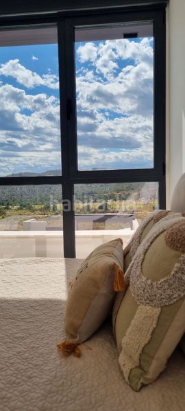 Foto 549f537e-5dc7-4cbc-ae69-ce4acd3c6925. Xalet amb calefacció aparcament piscina a balcón de Finestrat-terra marina Finestrat