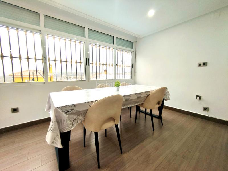 Foto 149199e0-c961-4c8f-b358-fdd0d2c1c5a0. Xalet amb xemeneia calefacció aparcament piscina a Aspe