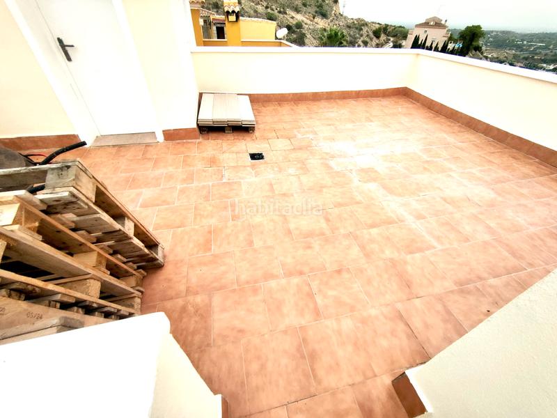 Foto 38f3ffd3-17fd-4512-8ccd-61c945a760f1. Xalet amb xemeneia calefacció aparcament piscina a Aspe