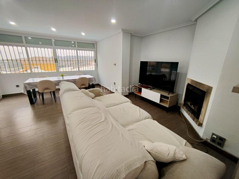 Foto 3aa19f92-e53a-4875-8c8d-74e77620da82. Xalet amb xemeneia calefacció aparcament piscina a Aspe