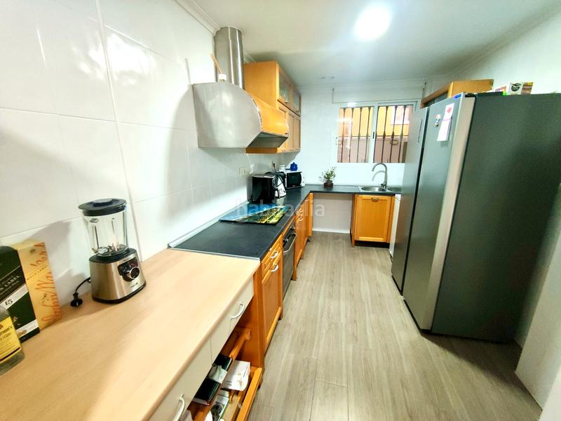 Foto 7f85e066-e6e9-46a9-a162-0832bc042ab5. Xalet amb xemeneia calefacció aparcament piscina a Aspe