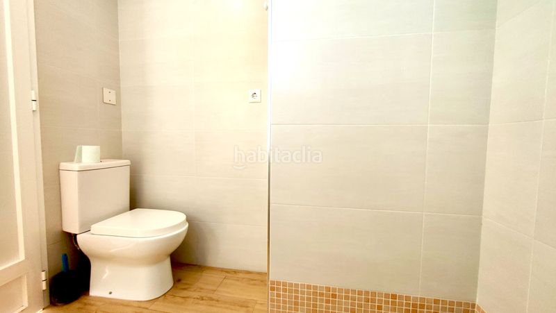 Foto 0ed8d2c5-ac77-430e-b67a-a5dbdb809d1f. Xalet amb xemeneia calefacció aparcament piscina a Elche / Elx