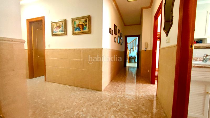 Foto b27aff05-7c13-4f9d-bd48-950054a8bfde. Xalet amb xemeneia calefacció aparcament piscina a Elche / Elx
