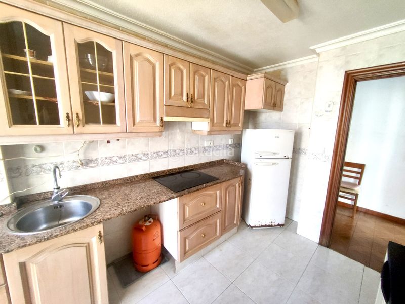 Foto ad5a8a46-61f3-4f3c-82a9-fbf625dae71d. Flat in avenida canalejas 11 in Centro Santa Pola